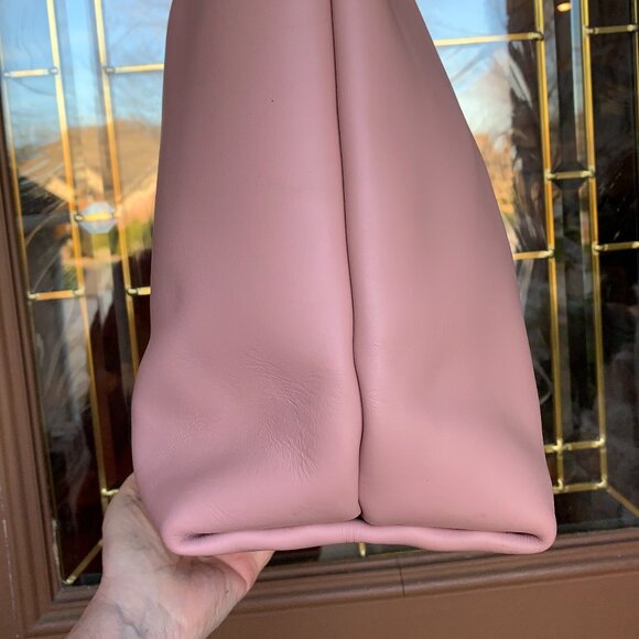 KMM & Co Standard Carnation Tote - Picture 7 of 11